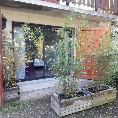 Les Massonnat Apartment *